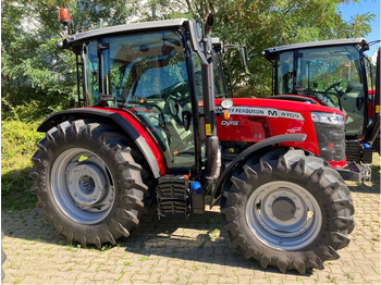 Traktor MASSEY FERGUSON 4709