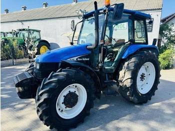 Traktor NEW HOLLAND TL90