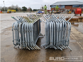 Stavební zařízení Bundle of Metal Pedestrian Safety Barriers (2 of): obrázek 2