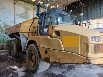 Kloubový sklápěč CATERPILLAR 730C2