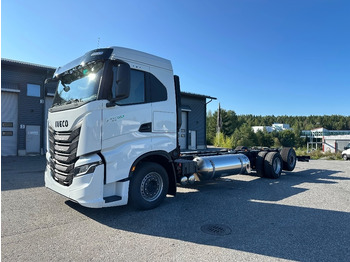 Podvozek s kabinou IVECO S-WAY