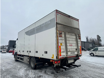 Chladírenský nákladní automobil Volvo FM 330: obrázek 4