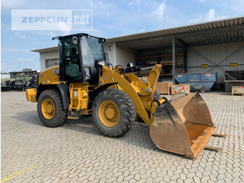 Kolový nakladač CATERPILLAR 914