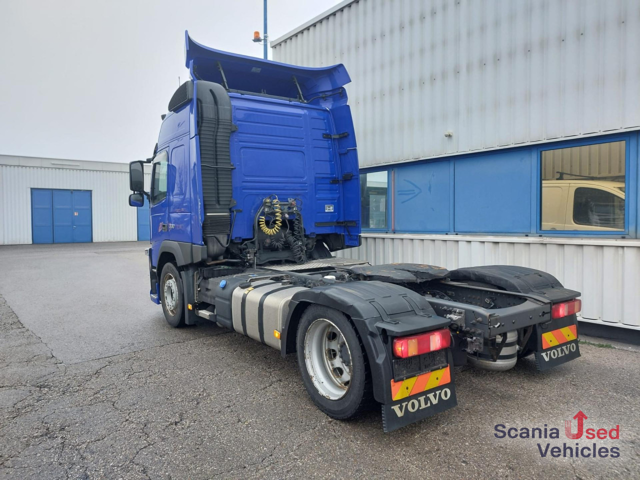 Tahač VOLVO FM 330 T4x2 Globetrotter Low Deck: obrázek 8