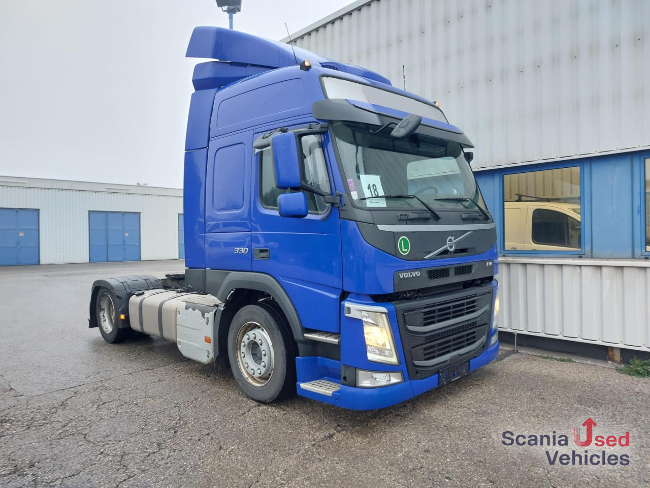 Tahač VOLVO FM 330 T4x2 Globetrotter Low Deck: obrázek 10