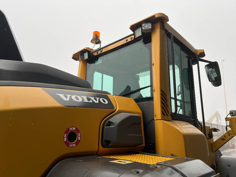 Kolový nakladač Volvo L90H: obrázek 11