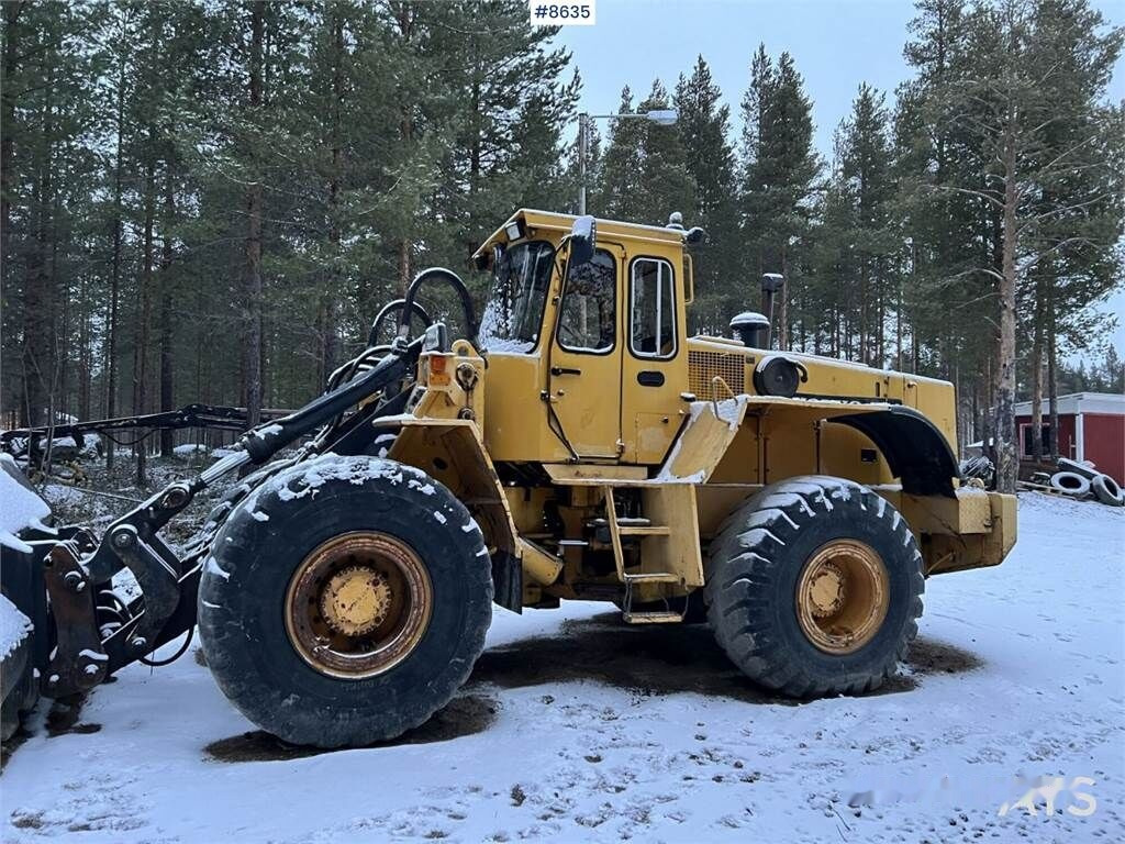 Buldozer Volvo L120: obrázek 16