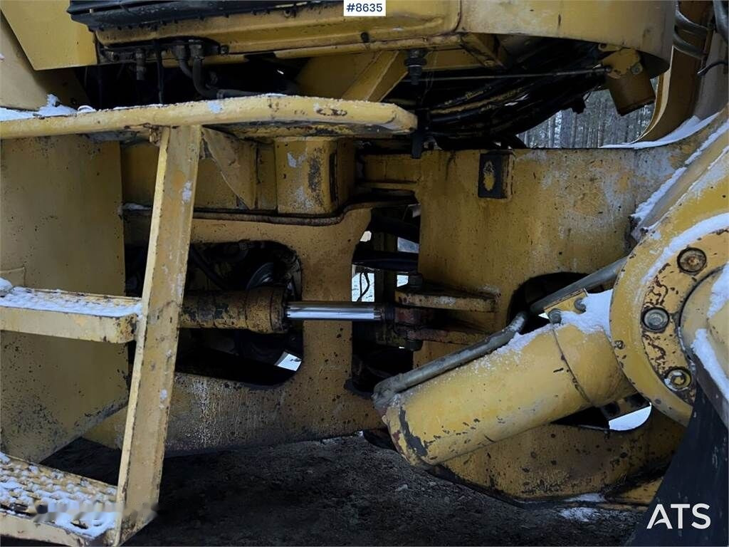 Buldozer Volvo L120: obrázek 35