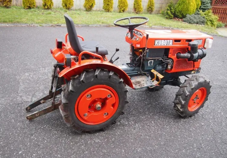 Traktor Ciągnik Kubota B6100 1995 4x4: obrázek 9