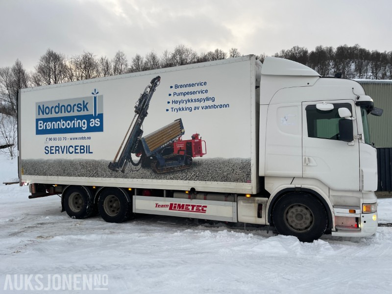 Skříňový nákladní auto 2009 Scania 480 R-serie Skapbil med sideåpning og baklift: obrázek 8