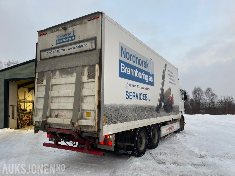 Skříňový nákladní auto 2009 Scania 480 R-serie Skapbil med sideåpning og baklift: obrázek 6