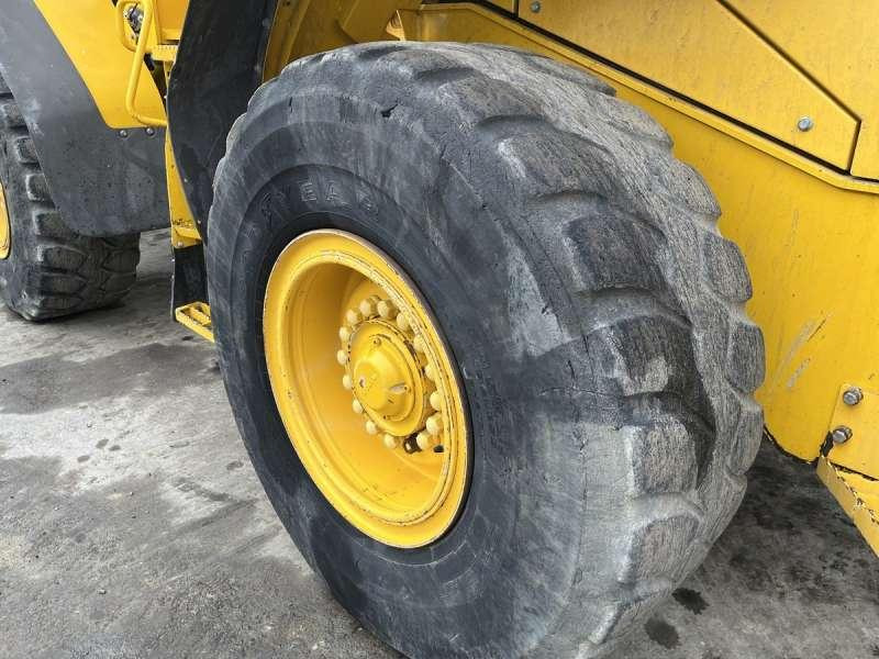 Kolový nakladač Volvo L90E: obrázek 19