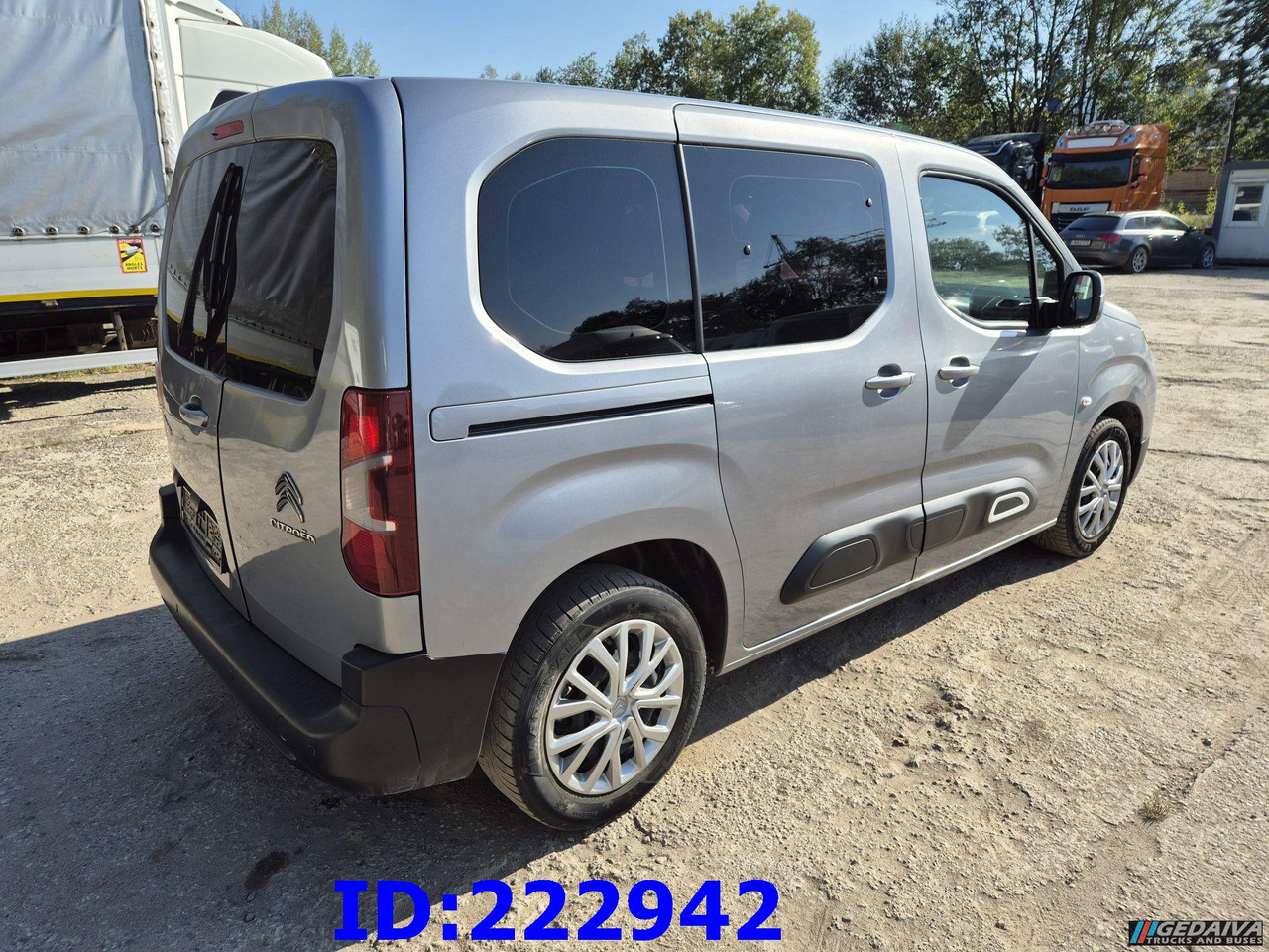 Mikrobus CITROEN Berlingo: obrázek 6