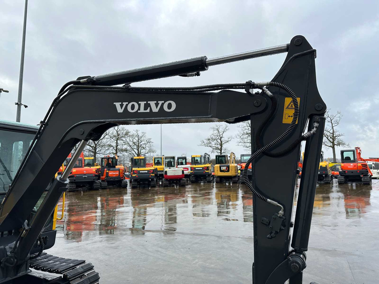 Pásové rýpadlo Volvo EC55B: obrázek 12