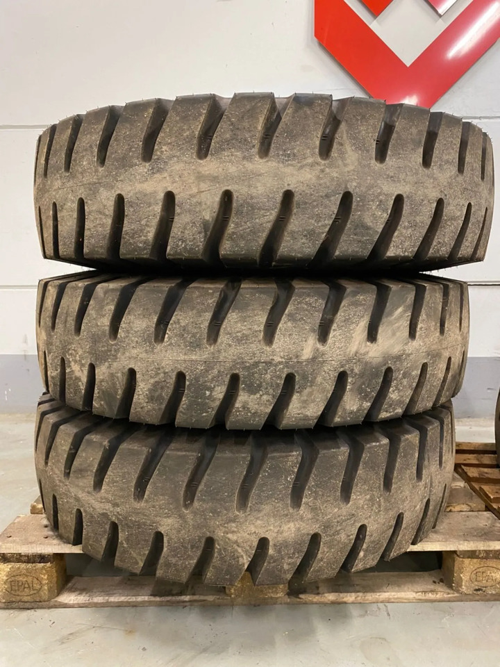 Kompletní kolo pro Manipulační technika - ADVANCE 12.00 - 20 Air tyre with rim NEW: obrázek 7