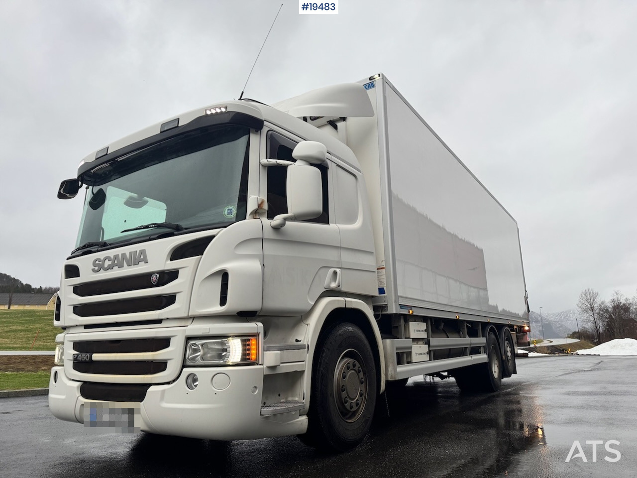 Skříňový nákladní auto Scania P450: obrázek 12