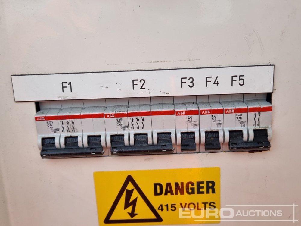 Stavební zařízení 415Volt Distribution Board (2 of): obrázek 10