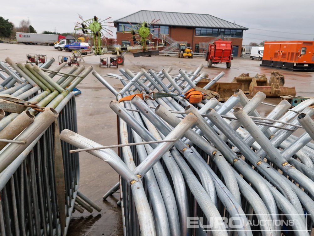 Stavební zařízení Bundle of Metal Pedestrian Safety Barriers (2 of): obrázek 11